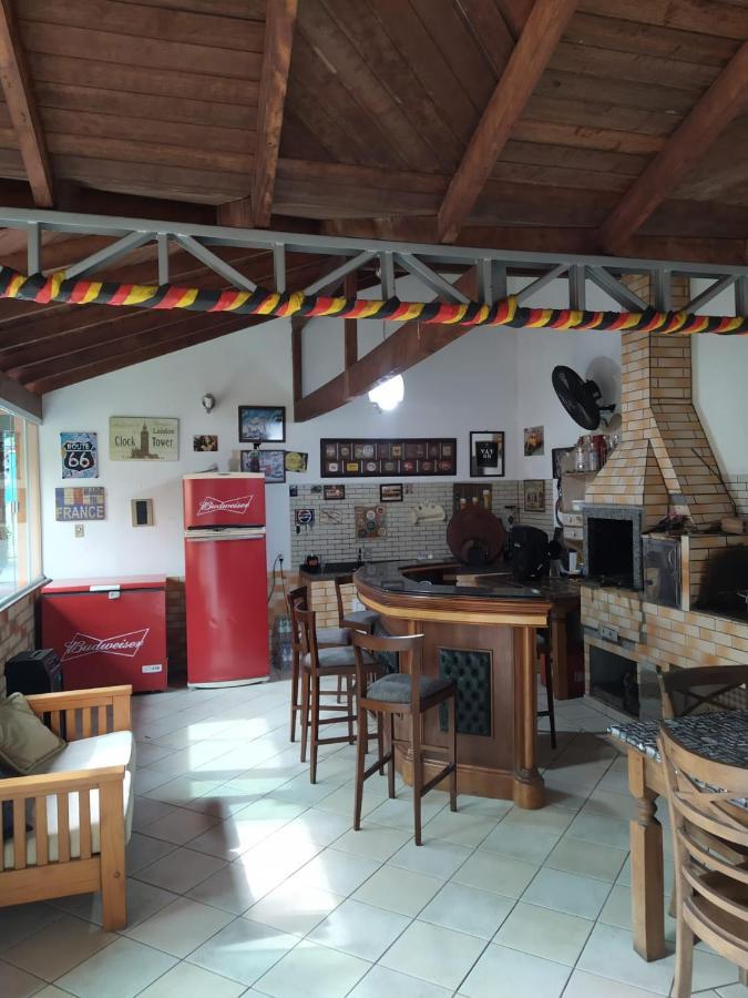 iUP HOUSE Hostel Blumenau Exterior foto